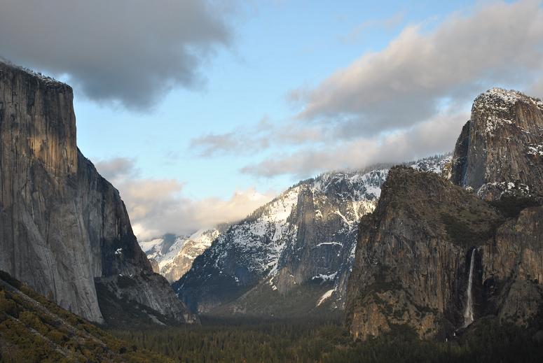 Yosemite National Park Valley View from drive to Glacier Point